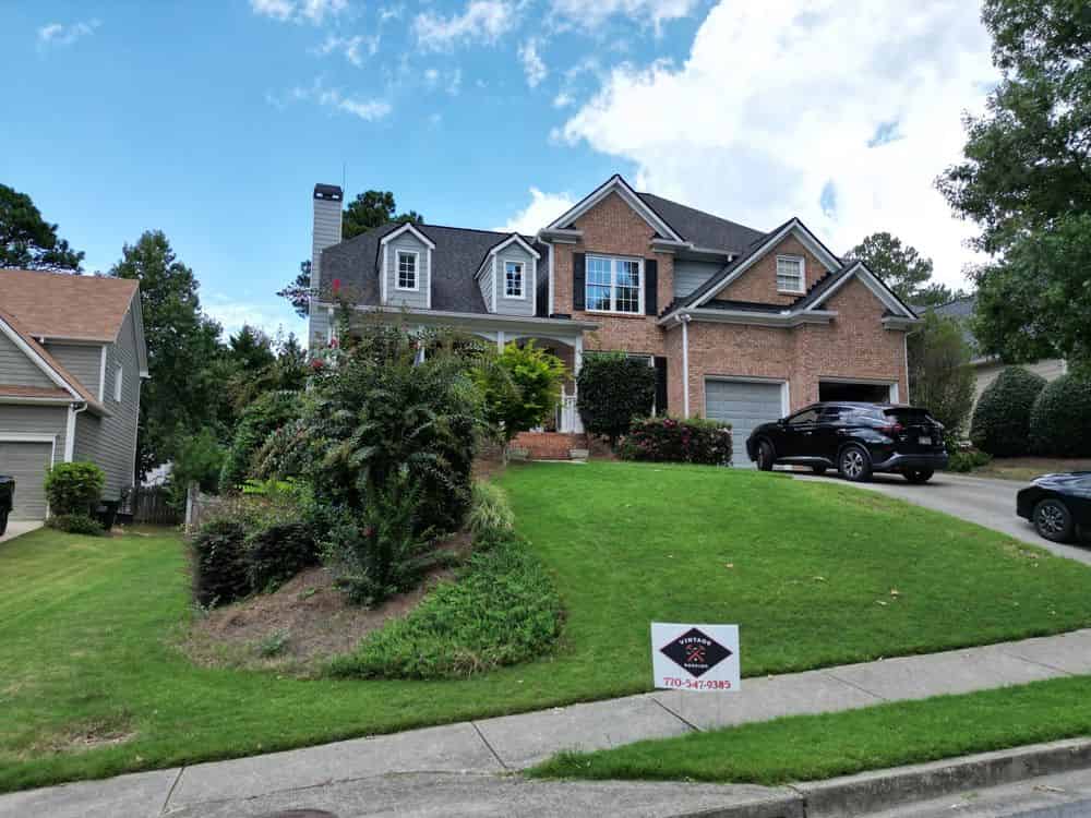 Emergency Roofing Services image