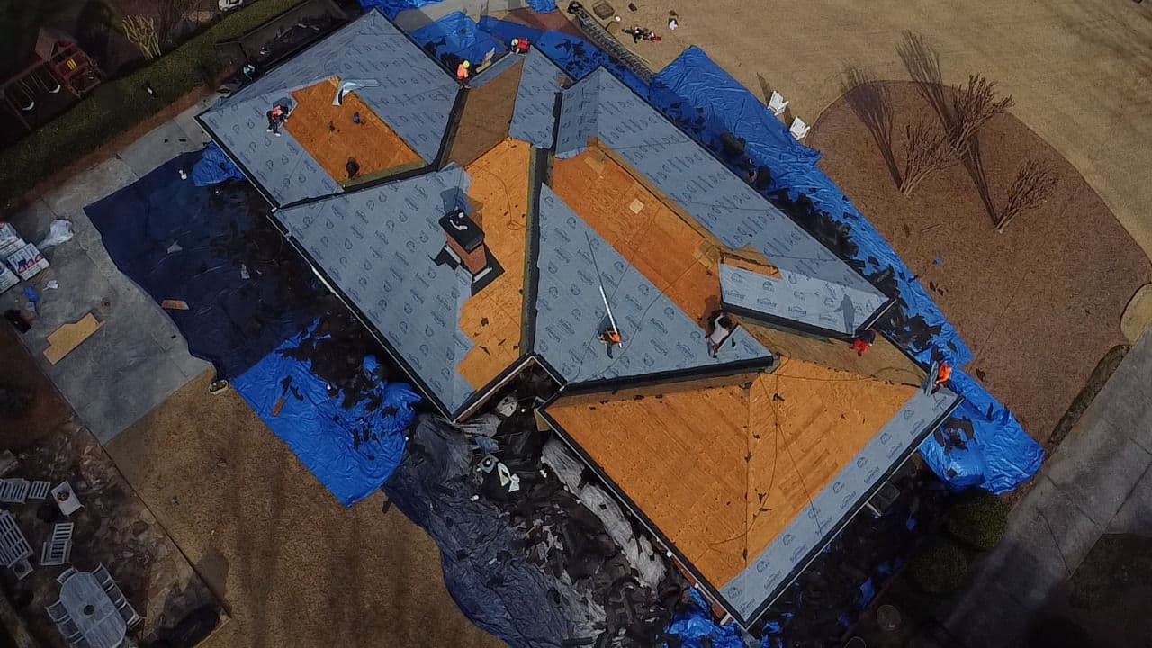 Project Expert Roofing Solutions Using Atlas Summit 60 and Weathermaster image