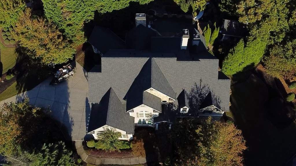 Project Showcasing the Elegance and Strength of Atlas Pinnacle Pristine Roofing image