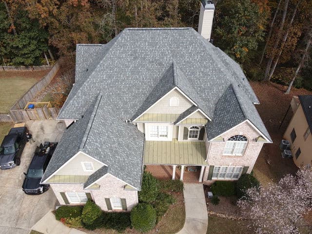 Stunning Roof Installation with Atlas Pinnacle Shingles image